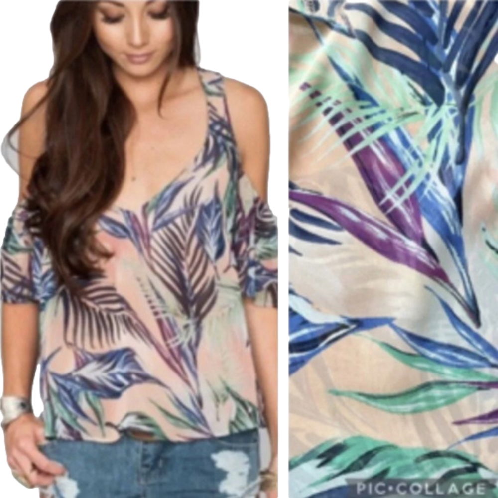 Show Me Your Mumu Hazel Palm Ruffle Cold Shoulder - Picture 2 of 12
